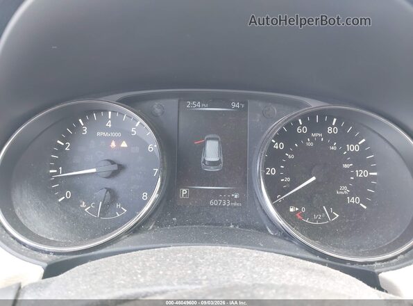 KNMAT2MT9HP510295 2017 NISSAN ROGUE White Widok tylnych siedzeń