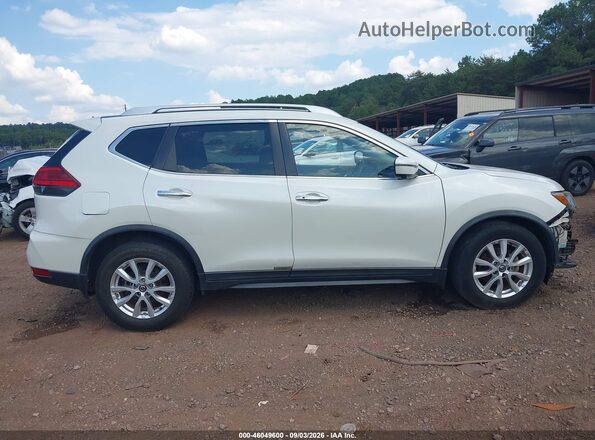KNMAT2MT9HP510295 2017 NISSAN ROGUE White Widok wnętrza 360 stopni