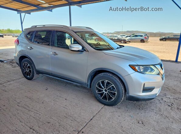 KNMAT2MT9HP533608 2017 NISSAN ROGUE Silver Front right
