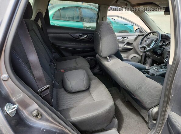 KNMAT2MT9HP572893 2017 NISSAN ROGUE Gray Հետևի նստատեղերի տեսք
