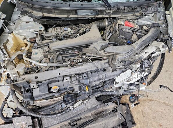 KNMAT2MT9KP507548 2019 NISSAN ROGUE Silver Widok komory silnika