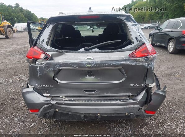 KNMAT2MV1HP572789 2017 NISSAN ROGUE Gray Front view