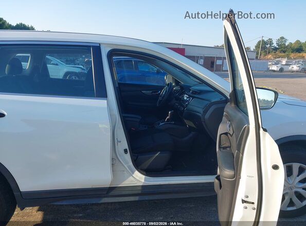 KNMAT2MV1HP576891 2017 NISSAN ROGUE White წინა სალონის ხედი