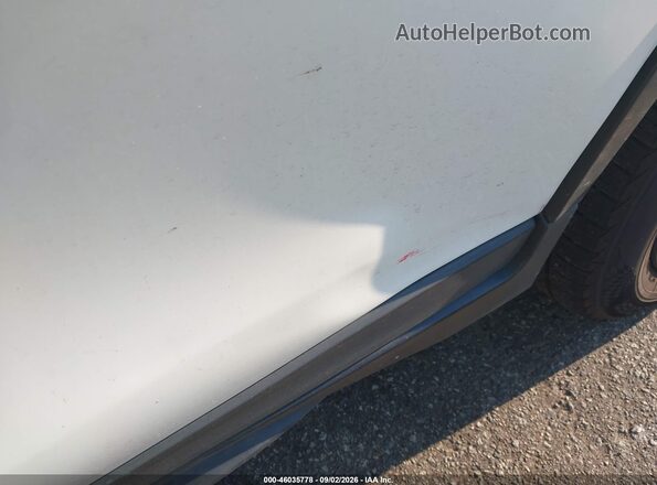 KNMAT2MV1HP576891 2017 NISSAN ROGUE White 