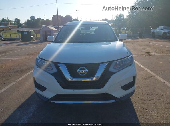 KNMAT2MV1HP576891 2017 NISSAN ROGUE White ხელსაწყოთა პანელის ხედი