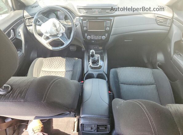 KNMAT2MV2JP595794 2018 NISSAN ROGUE Black Вид панелі приладів