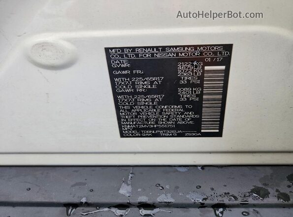 KNMAT2MV3HP551751 2017 NISSAN ROGUE White Widok komory silnika