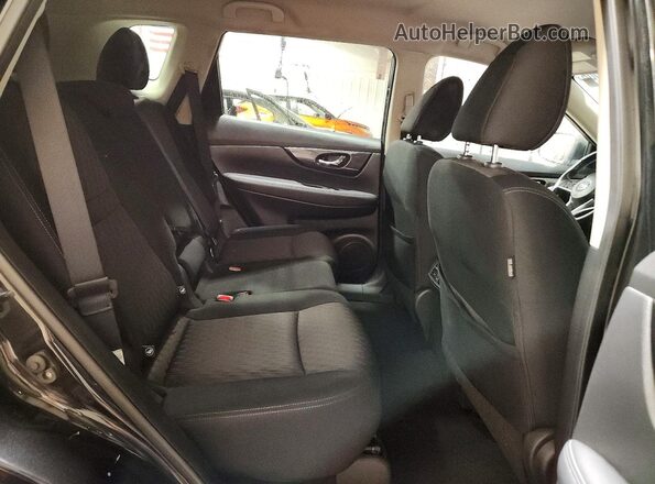 KNMAT2MVXHP546627 2017 NISSAN ROGUE Black Rear seats view