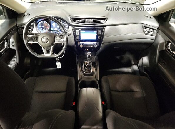 KNMAT2MVXHP546627 2017 NISSAN ROGUE Black Dashboard view