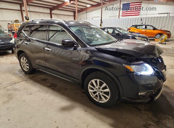 KNMAT2MVXHP546627 2017 NISSAN ROGUE Black Front right