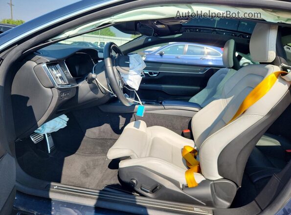 LPSBE0YL5MB001012 2021 POLESTAR 1 Blue წინა სალონის ხედი