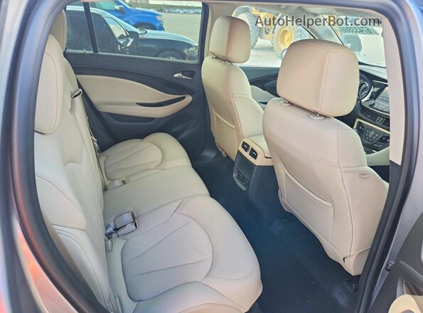 LRBFXBSA3LD213057 2020 BUICK ENVISION Silver Вид задньої частини салону