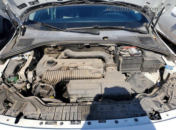 LYV612TM2GB098690 2016 VOLVO S60 White უკანა სალონის ხედი
