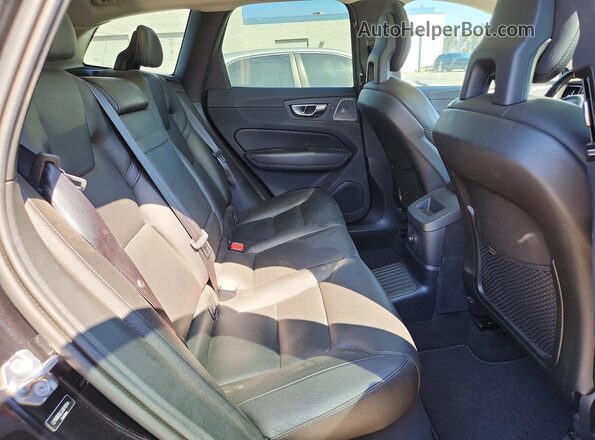 LYVBR0DL3JB118194 2018 VOLVO XC60 Черный Вид задней части салона
