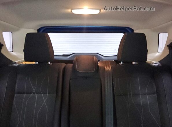 MAJ3P1TE2JC199872 2018 FORD ECOSPORT Blue Rear seats view