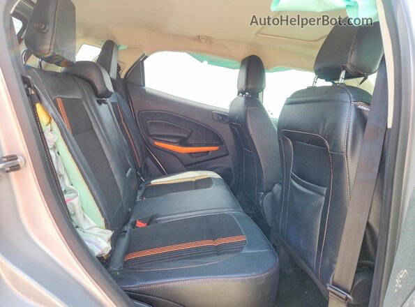 MAJ6P1CL0JC240737 2018 FORD ECOSPORT Серебряный Вид задних сидений