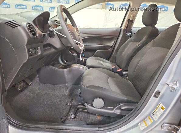 ML32AUHJ7RH021746 2024 MITSUBISHI MIRAGE Серебряный Вид салона спереди