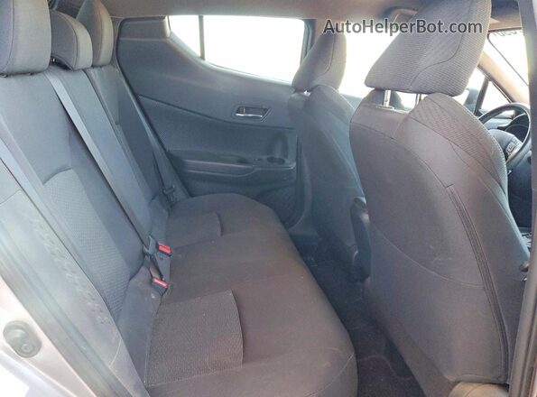 NMTKHMBX0JR013590 2018 TOYOTA C-HR Silver უკანა სალონის ხედი