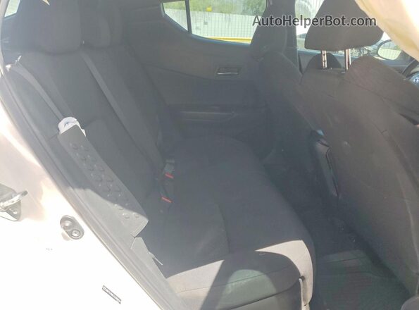 NMTKHMBX6JR005641 2018 TOYOTA C-HR White Вид задніх сидінь
