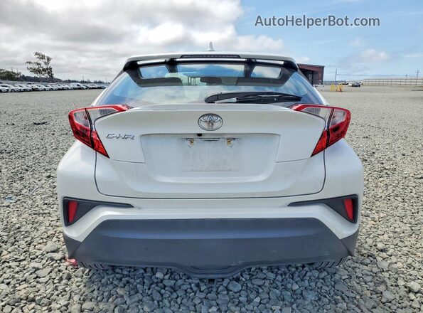 NMTKHMBX7JR015997 2018 TOYOTA C-HR White Widok z tyłu
