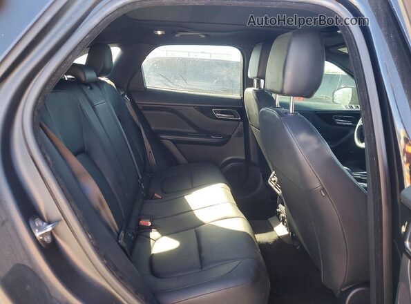 SADCJ2BV7HA053514 2017 JAGUAR F-PACE Black უკანა სალონის ხედი