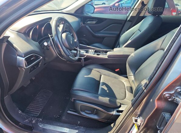SADCJ2FX1JA255329 2018 JAGUAR F-PACE Gray Vista interior delantera