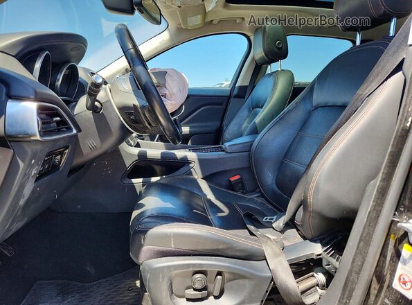 SADCK2FX5JA295488 2018 JAGUAR F-PACE Черный Вид салона спереди