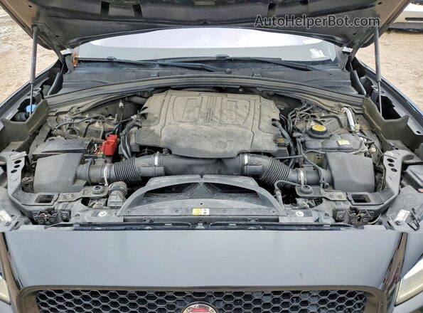 SADCM2BV5HA082890 2017 JAGUAR F-PACE Black Engine compartment view