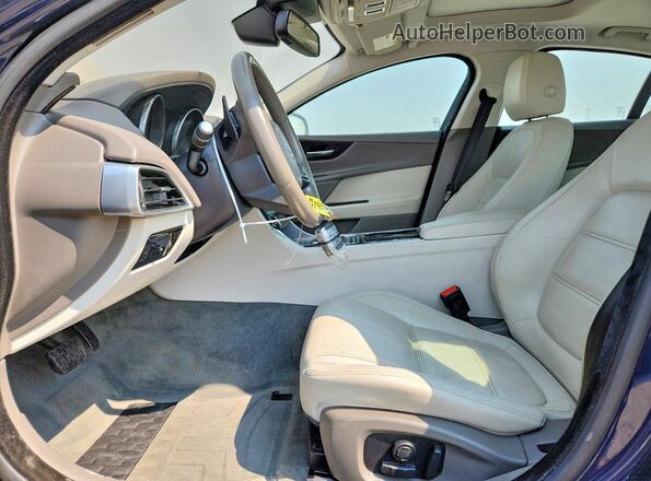 SAJAK4BV8HA973648 2017 JAGUAR XF Blue Front interior view