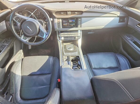 SAJBF4BV5GCY16283 2016 JAGUAR XF Белый Вид панели приборов