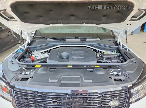 SAL1L9FUXRA400528 2024 LAND ROVER RANGE White Սալոնի հետևի տեսք