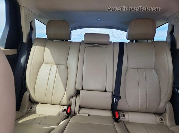 SALCR2FX6KH786015 2019 LAND ROVER DISCOVERY Black Widok tylnych siedzeń