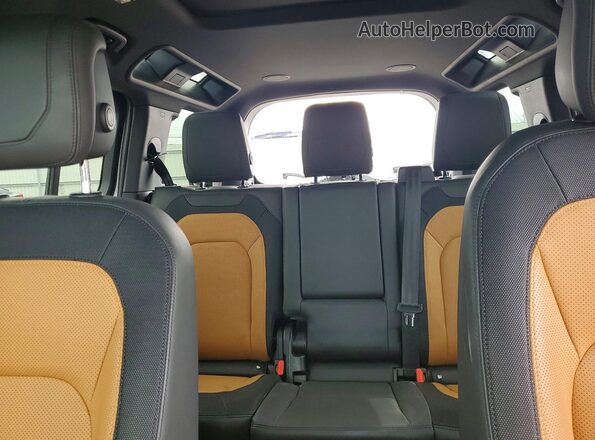 SALE2EEU0P2141442 2023 LAND ROVER DEFENDER White Widok tylnych siedzeń