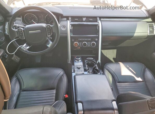 SALRHBBV9HA047319 2017 LAND ROVER DISCOVERY Black Առջևի վահանակի տեսք