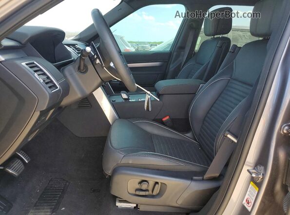 SALRL4EU0R2502521 2024 LAND ROVER DISCOVERY Серый Вид салона спереди