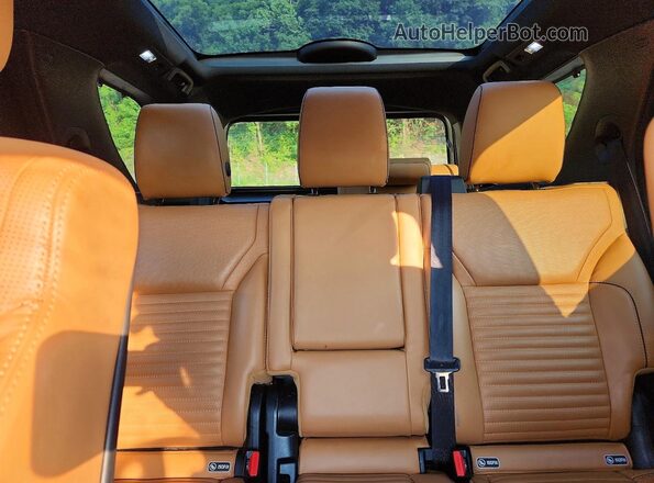 SALRR2RV3K2403672 2019 LAND ROVER DISCOVERY Black Widok tylnych siedzeń