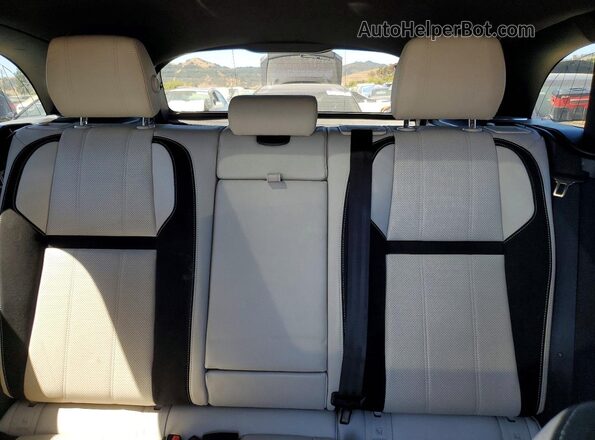 SALYL2EX4KA212949 2019 LAND ROVER RANGE Gray Widok tylnych siedzeń