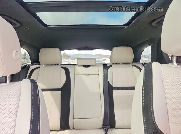 SALYL2FV5KA225741 2019 LAND ROVER RANGE Красный Вид задних сидений