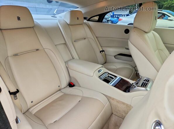 SCA665C56GUX86295 2016 ROLLS-ROYCE WRAITH White Vista de los asientos traseros