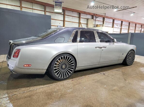 SCA687S5XJU104534 2018 ROLLS-ROYCE PHANTOM Silver Հետևի աջ