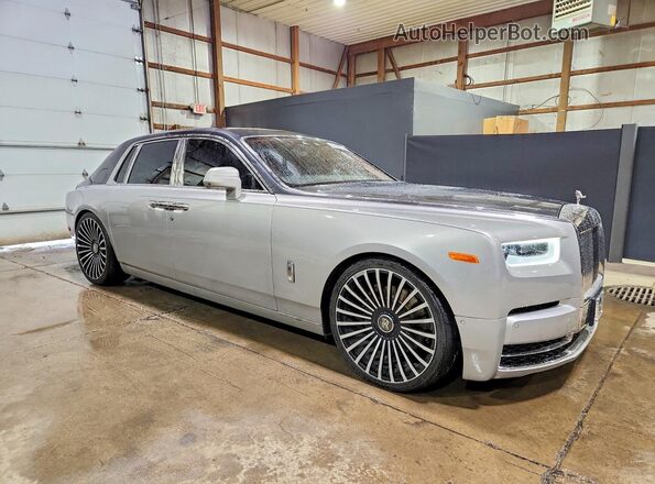 SCA687S5XJU104534 2018 ROLLS-ROYCE PHANTOM Silver Առջևի աջ