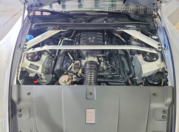 SCFEKBDL4GGC20568 2016 ASTON MARTIN V8 Серебряный Вид подкапотного пространства