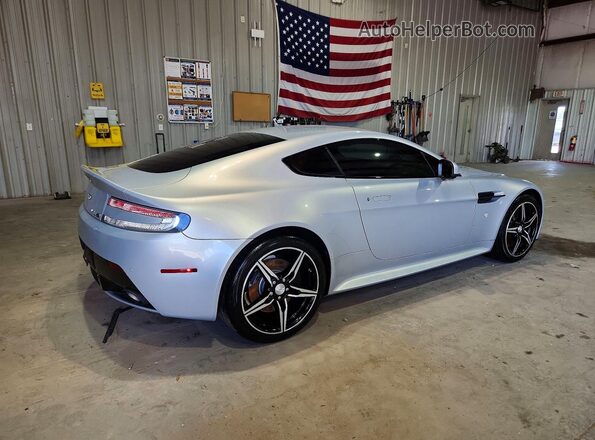 SCFEKBDL4GGC20568 2016 ASTON MARTIN V8 Серебряный Задняя правая четверть