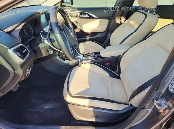SJKCH5CP1KA008128 2019 INFINITI QX30 Gray Вид салону спереду