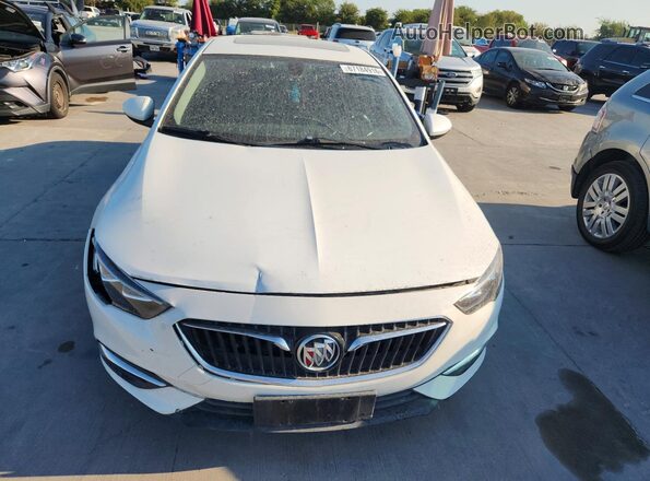 W04GL6SX3J1068866 2018 BUICK REGAL White Դիմացի տեսք