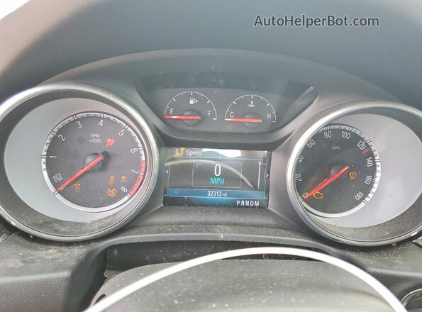 W04GP6SX4J1055225 2018 BUICK REGAL Белый Вид щитка приборов