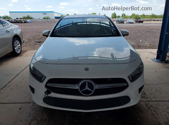 W1K3G4EB8LJ228259 2020 MERCEDES-BENZ A White Front view