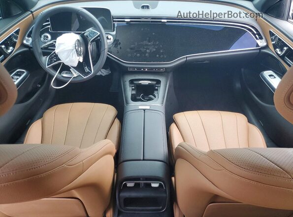 W1KLF4HB1SA092375 2025 MERCEDES-BENZ E Gray Dashboard view