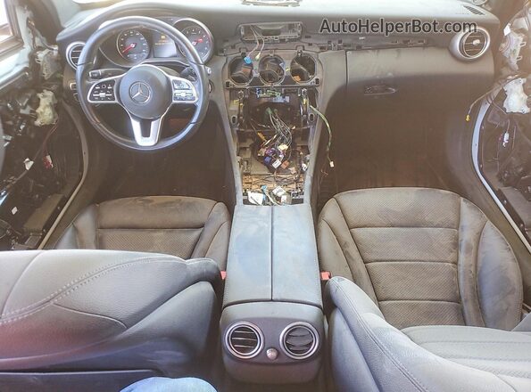 W1KWF8DB3LR589411 2020 MERCEDES-BENZ C Белый Вид панели приборов