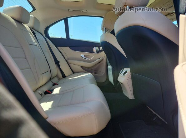 W1KWF8EB9LR596264 2020 MERCEDES-BENZ C Black Vista de los asientos traseros